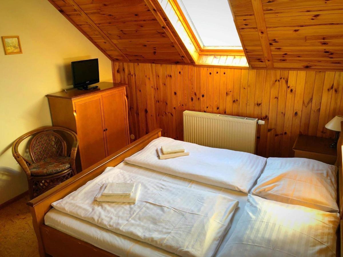 Hostinec Selsky Dvur Zbiroh Exteriör bild
